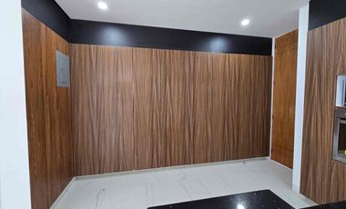 Residencial en venta con amplios espacios y alberca en  Puerta de Hierro