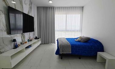 Residencial en venta con amplios espacios y alberca en  Puerta de Hierro