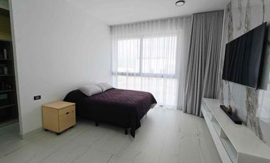 Residencial en venta con amplios espacios y alberca en  Puerta de Hierro