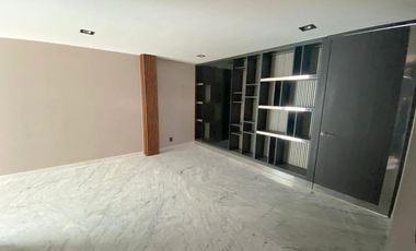 Venta Casa en Privada dentro de Bosque Real