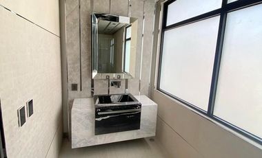 Venta Casa en Privada dentro de Bosque Real