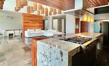 Venta de Hermosa Residencia con Vista al Mar