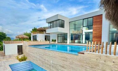 Venta de Hermosa Residencia con Vista al Mar