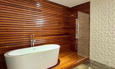 Venta de Hermosa Residencia con Vista al Mar