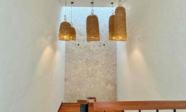 Venta de Hermosa Residencia con Vista al Mar