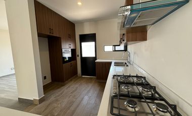 Casa renta Casa Fuerte en Tlajomulco