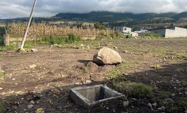 VENDO TERRENO COMPLETAMENTE PLANO DE 2295m2 EN TANGUARIN, SAN ANTONIO DE IBARRA, IMBABURA. OPORTUNIDAD