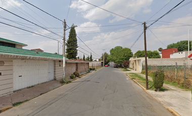 Casa en venta con jardín en Ojo de Agua, Estado de México