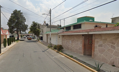 Casa en venta con jardín en Ojo de Agua, Estado de México