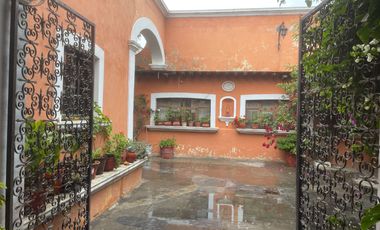 HERMOSA CASONA COLONIAL EN EL CENTRO DE CD SERDAN IDEAL PARA INVERSION