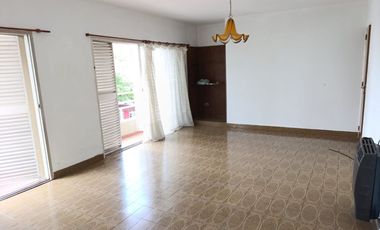 ALQUILER / DEPTO/ 2 DORM / PARANA / CALLE GUALEGUAYCHU  611