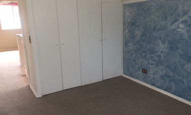 FyC vende preciosa y amplia casa en condominio Bosques de Curauma