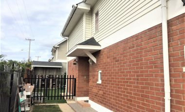 FyC vende preciosa y amplia casa en condominio Bosques de Curauma