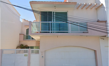 Hermosa Casa Con Excelentes Vías De Acceso, excelente inversión en Veracruz