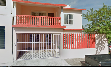 CASA EN VENTA EN C. CHOPO 1115, COL. FLORESTA, VERACRUZ, VER. GRAN OPORTUNIDAD DE INVERSIÓN (REMATE BANCARIO).