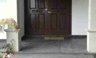 Se vende casa grande dentro de fraccionamiento club de golf San Carlos, Metepec, Estado De México