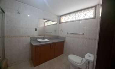 Alquiler departamento en Urdesa Central norte de Guayaquil