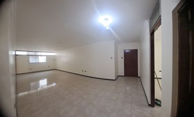 Alquiler departamento en Urdesa Central norte de Guayaquil