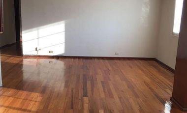 Renta de amplio departamento atrás del Britania $15,000