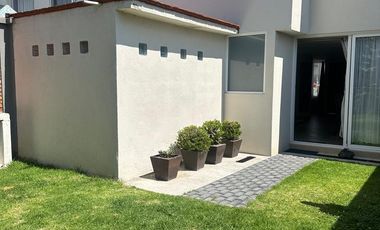 Casa en Venta en Lomas Virreyes Calimaya modelo Castilla