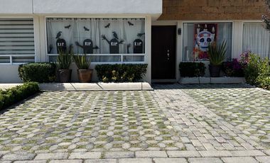 Casa en Venta en Lomas Virreyes Calimaya modelo Castilla