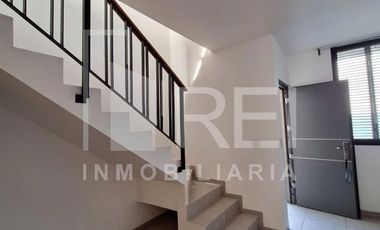 VENTA CASA EN SANTA CRUZ DEL VALLE TLAJOMLCO