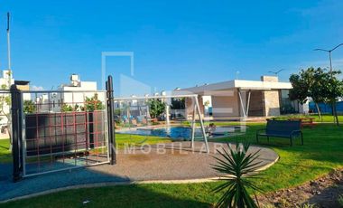 VENTA CASA EN SANTA CRUZ DEL VALLE TLAJOMLCO