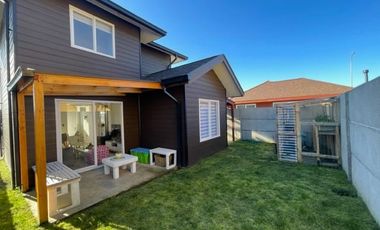 Arriendo Hermosa casa sin amoblar, sector Valle Volcanes, Puerto Montt.