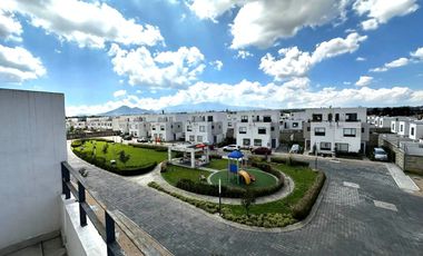 Casa en Venta, Modelo Málaga, en Fraccionamiento Villas del Campo, Calimaya, Estado de México.