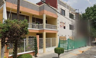 CASA DE 250 M2 EN LA COLONIA LA ROMANA, TLALNEPANTLA, EDOMEX