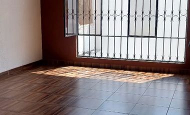 CASA EN RENTA  LOMAS DE SANTIAGUITO MORELIA