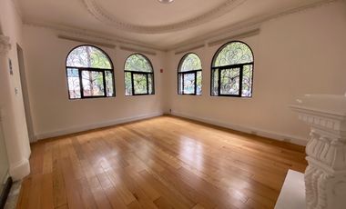 ANZURES: CASA CON USO SUELO OFICINAS