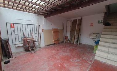 Venta de Casa junto a parque en La Perla Alta Callao