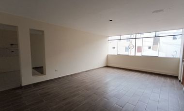 Venta de Casa junto a parque en La Perla Alta Callao