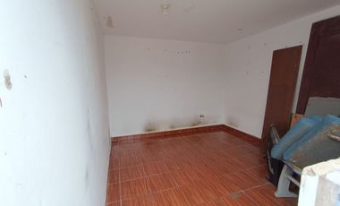 Venta de Casa junto a parque en La Perla Alta Callao