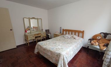 Venta de Casa junto a parque en La Perla Alta Callao