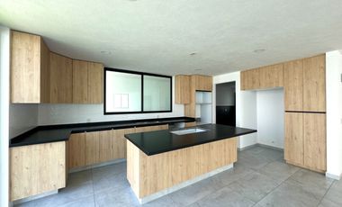 CASA EN VENTA EN METEPEC