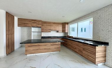 CASA EN VENTA EN METEPEC