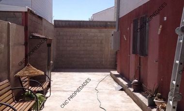 EN VENTA AMPLIA CASA ESQUINA VILLA PORTAL DEL INCA,