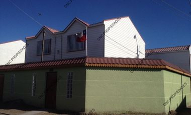 EN VENTA AMPLIA CASA ESQUINA VILLA PORTAL DEL INCA,