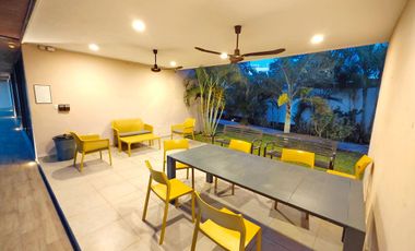 Casa en venta en Privada en Conkal Yucatán con recamara en planta baja