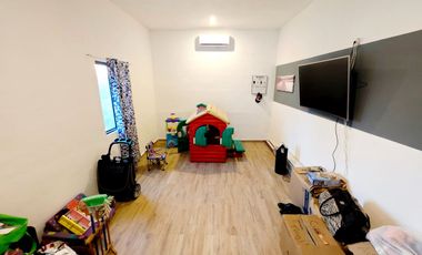 Casa en venta en Privada en Conkal Yucatán con recamara en planta baja