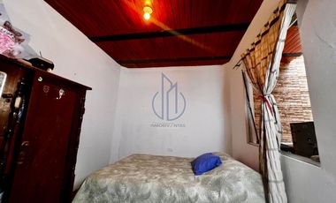 SE VENDE CASA EN PORFIA