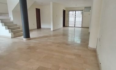 VENTA CASA 2 PLANTAS 3 DORMITORIOS 2.1/2 BAÑOS SAMANES 6 (CUADRA CERRADA)