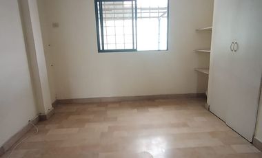 VENTA CASA 2 PLANTAS 3 DORMITORIOS 2.1/2 BAÑOS SAMANES 6 (CUADRA CERRADA)