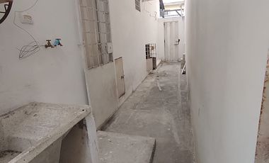 VENTA CASA 2 PLANTAS 3 DORMITORIOS 2.1/2 BAÑOS SAMANES 6 (CUADRA CERRADA)