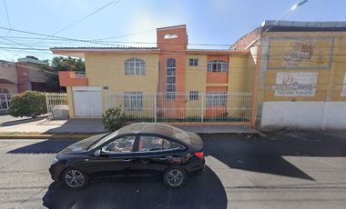Casa de dos niveles en venta en zamora de hidalgo
