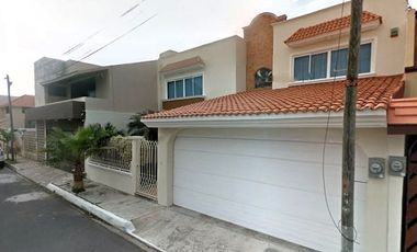 Casa en Venta de 2 niveles, Costa de Oro, Veracruz