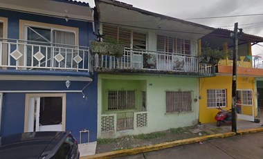 CASA EN VENTA EN CJON. JUÁREZ 217, COL. TEPITO, LAS CHOAPAS, VER. GRAN OPORTUNIDAD DE INVERSIÓN (REMATE BANCARIO).