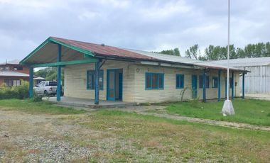 Se arrienda gran oficina con estacionamiento en Collico